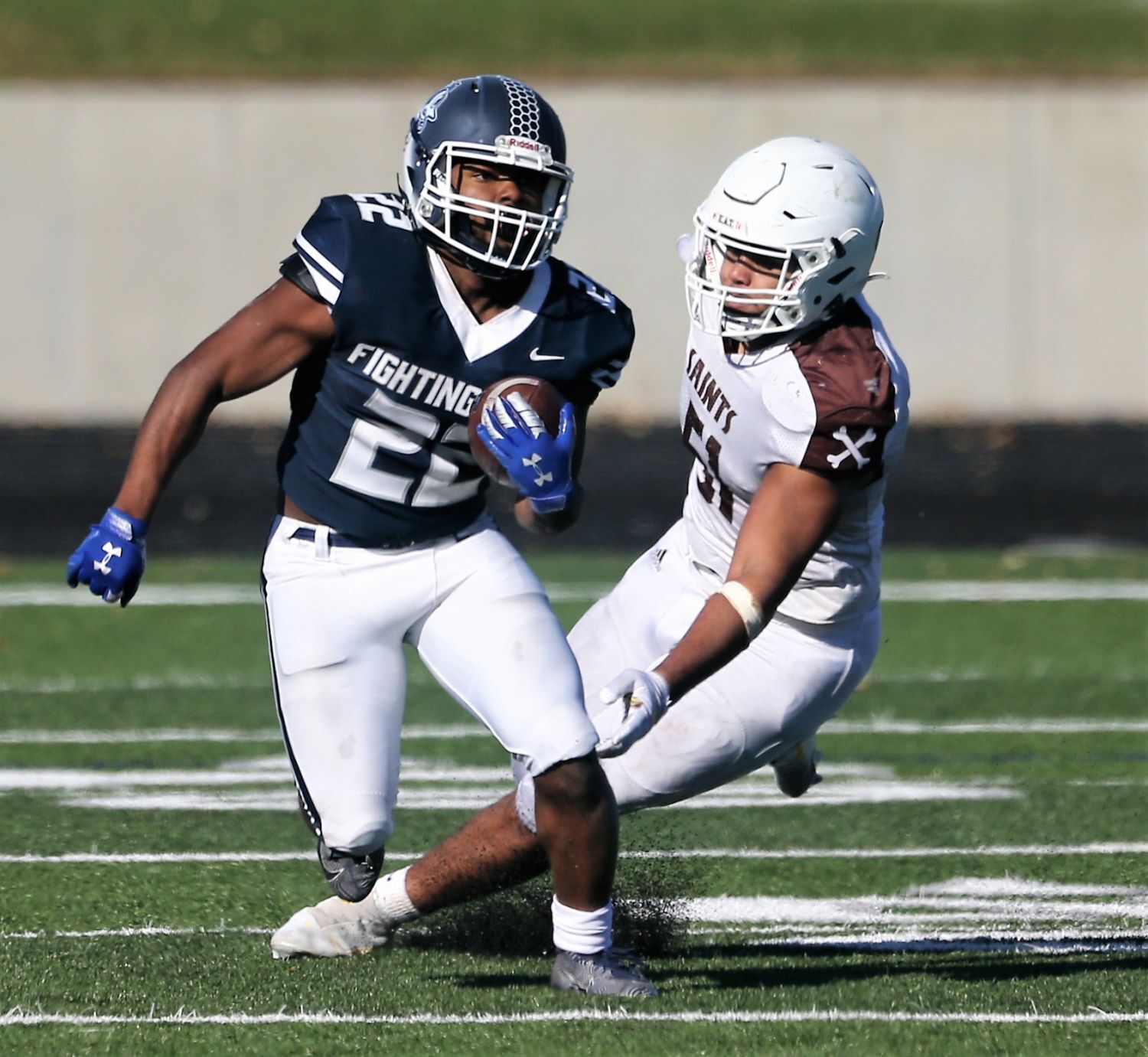 102321-qc-spt-ambrose fball44.jpg